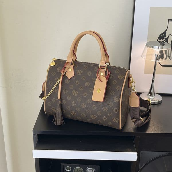 Best-selling women's stylish vintage bag, large-capacity pillow Boston fashion handbag, versatile crossbody bag