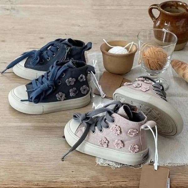 1-10Y Childrens Shoes Autumn Childrens High Top Canvas Shoe Girls Small Flower Side Open Versatile Casual Board Shoes 260415