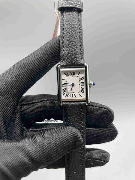 Top quality tanks watch women mens watch super clone watch designer watch swiss quartz movement sapphire crystal glass leather strap 22mm with box W8MS