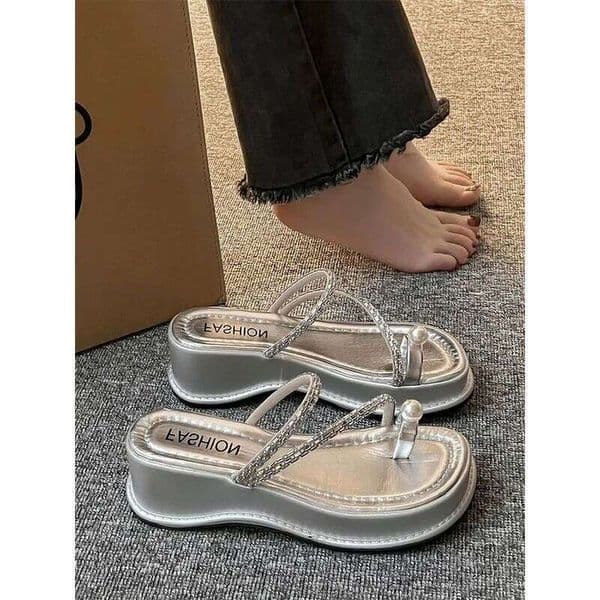 Petite Toe-Post Strap for Women 2024 Spring/Summer New Wear-Resistant Platform Thick-Soled Outdoor designer sandals slippers Wedge Sandals