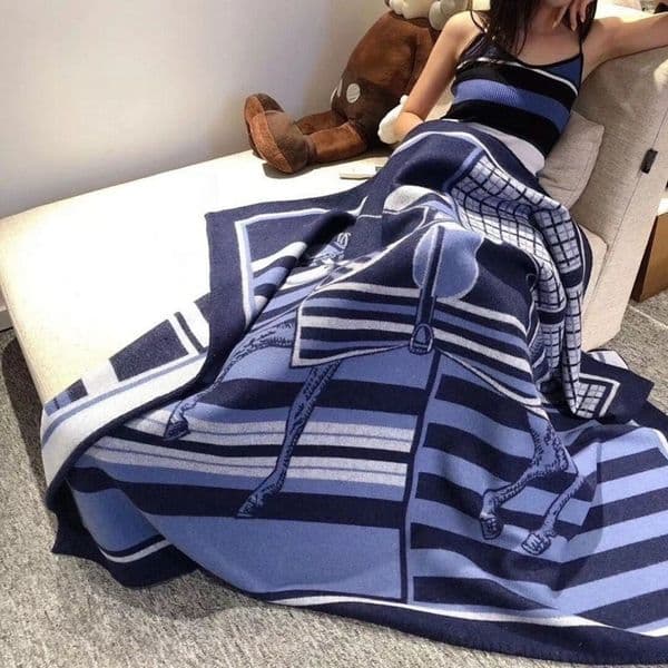 Luxury Designer Throw Designer-Style H Airline Home Wool And Cashmere Blended Sofa Horse Winter Nap h Air-Conditioning Brand Blanket With Logo Free Shipping 99
