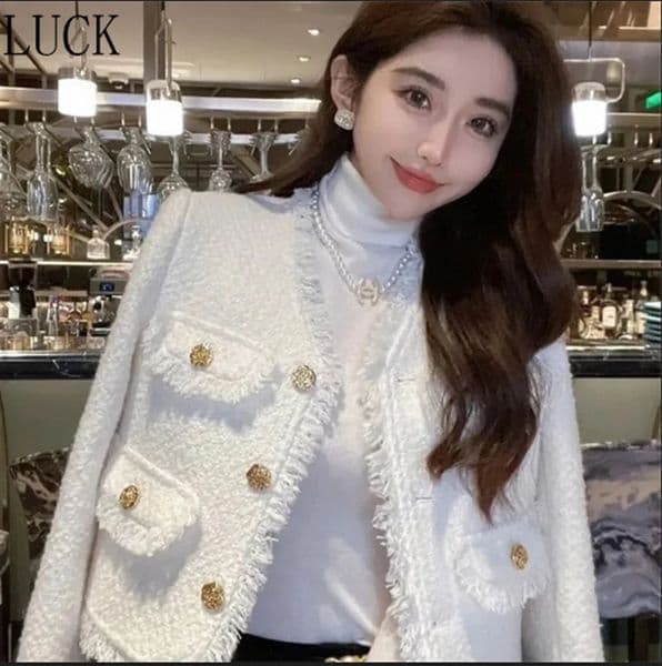 Jackets Small Fragrance Loose V-neck Long-sleeved Coat Spring and Autumn High-grade Tweed French White Short Coat Woman 260414