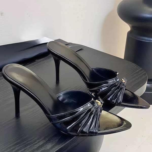 Designer high heels babylonen womens slim high heels formal shoes classic letter sandals fashionable jeanne toed mules high-quality sandals Size 35-41 T260509