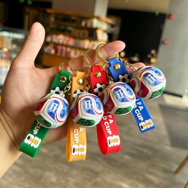 Football keychain with national flags, football backpack pendant 2026 US-Canada-Mexico World Cup fan souvenir, small gift