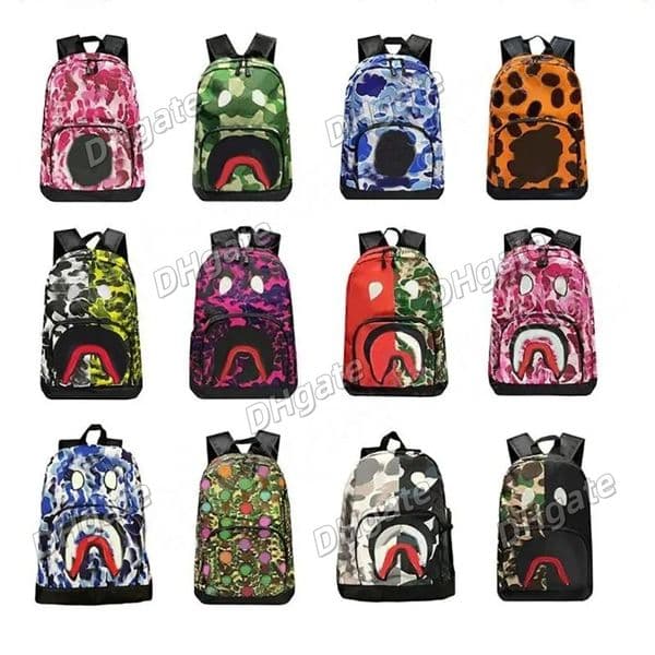 2026 NO brand DIY Fashion street graffiti schoolbag large capacity outdoor shark spray backpack