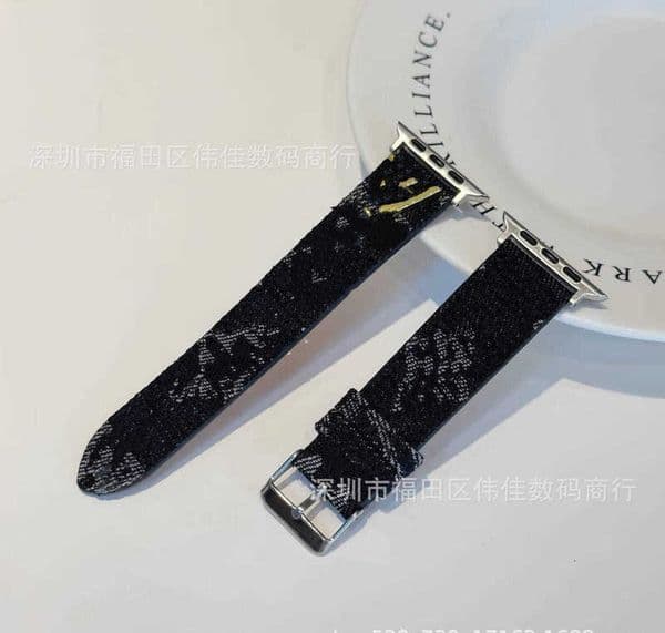 Apple Watch Band for iwatchs series floral print Golden logo faux leather bracelet 10 9 8 7 6 5 4 se Ultra 38mm 40 41mm 42 44mm 45 46mm 49mm smartwatch wristband TFXR