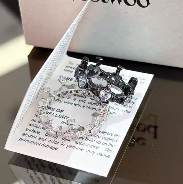 Women Saturn Castle Ring Luxury Designer Saturn Love Heart Crown Ring Couple Matching Rings Silver Black Dual Tone Heart Diamond Ring Y2K Punk Jewelry for Women Gift