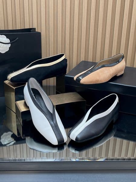 High quality Women Crocodile Embossed Leather Flats, Square Toe Two Tone Slip On Loafers, Comfort Casual Office Work Dress Shoes for Ladies