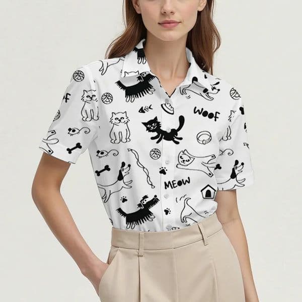 Inspired by European vintage art n this regular printed shortsleeved shirt is casual and stylish 260416BANJIA
