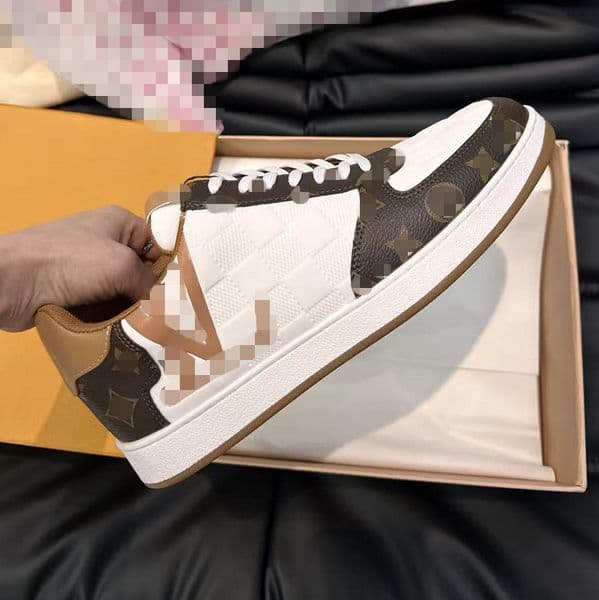 New Rivoli Sneaker mens designer sneaker Black embossed calf leather sports shoes two tone rubber outsole Comfort Casual Sneake 26 4.9 06