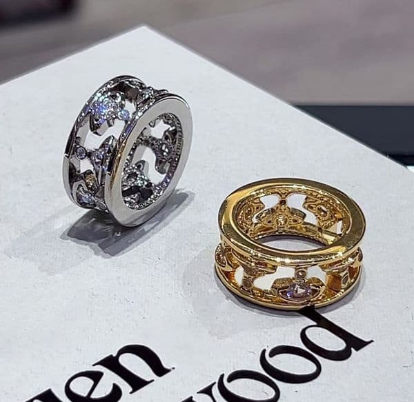 Women Ring Designer Saturn Hollowed Out Ring Super Flash Ring Couple Rings Saturn Love Zircon Silver Black Ring Elegance Castle Crown Ring Punk Style Women Ring Gift
