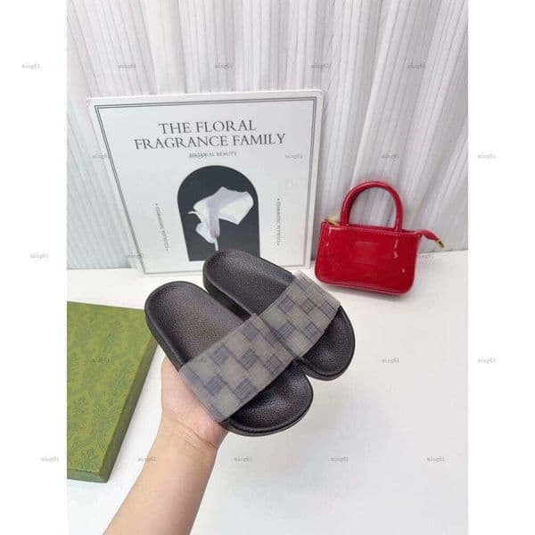Brand kids slippers Denim upper baby shoes Size 26-35 Including box Summer boys shoes girls Sandals A283X08N322-c