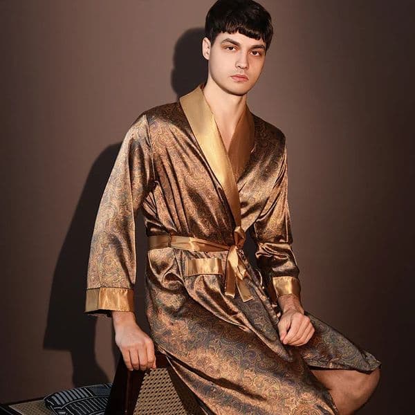 High Quality Nightrobes Men Summer Thin Bathrobe Large Size Ice Silk Printed Pajamas Onepiece Robe Male Loungewear Gents Spring 260415