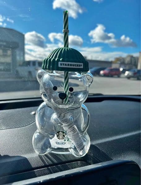 Luxury Designer Decor In room Stock 20Oz Star Bucks Glass Bear Cup With Straw Cute Transparent Tumbler Green Hat Mug Iced Coffee Cold Drink 6