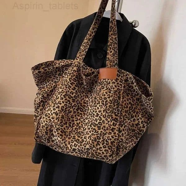 2026 autumn and winter new leopard print bag retro canvas bag large capacity fashion handbag H260417