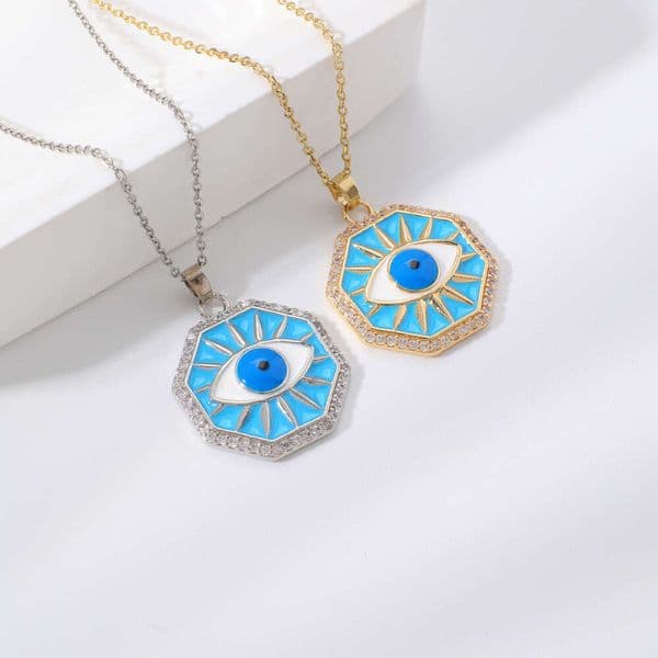 Kashi Jewelry New European And American Style Unique Polygonal Devil's Eye Pendant Necklace For Women, Niche Creative Collarbone Chain