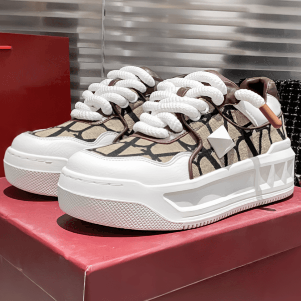 Casual shoes designer shoes fashionable shoes thick-soled shoes luxury shoes couple sneaker outdoor hiking shoes sports shoes waterproof shoes comfortable shoes