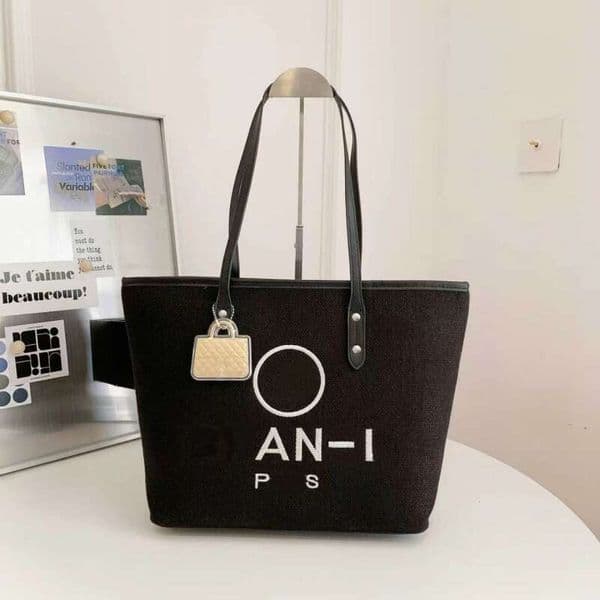Fashion Luxurys Women Handbag One-Shoulder Shopping Bag Large Letters Design Practical Famous Totes Cross Body Designers Womens Handbags Classic Luxury Bags