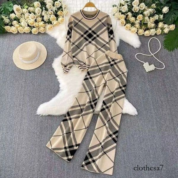 European Fashionable Women's Autumn Winter High-End Stylish Printed Plaid Pullover Sweater High-Waisted Wide-Leg Pants Knitted Two-Piece Set