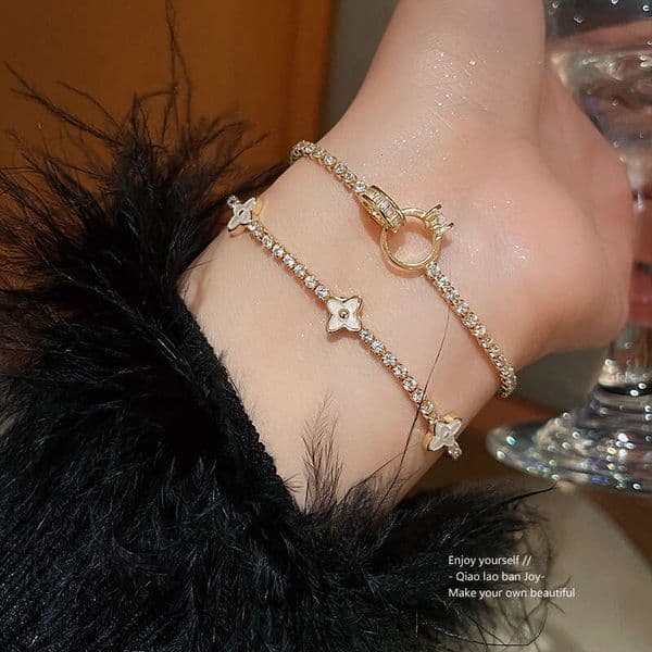 Zircon Diamond-Shaped Flower Bracelet, Niche Ins Exquisite Design, High-End Fashion New Style Jewelry Wholesale For Women