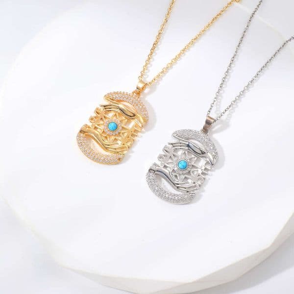 Kashi Jewelry's New Autumn Collection Features An Irregular Hollowed-Out Sun Pattern Pendant Necklace For Women, A Niche Creative Collarbone Chain