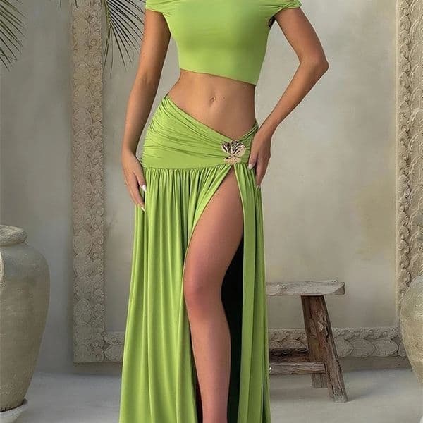 kliou High Street Sexy Women 2 Piece Set Off Shoulder Solid Slim TopsPleated Sequined Maxi Skirts Party Mujer Outfits 251022BJ