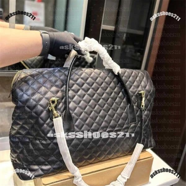 Totes New Quilted Leather Travel Bag Large Mummy bag Totes designer tote famous fashion oversized Shopping bag for men and women