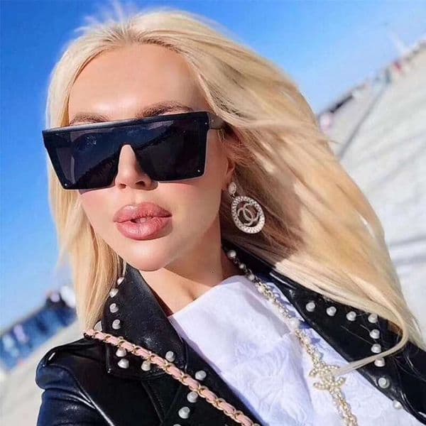 2026 new onepiece lens men highend fashion for women european and american style large frame square glasses sunglasses designer