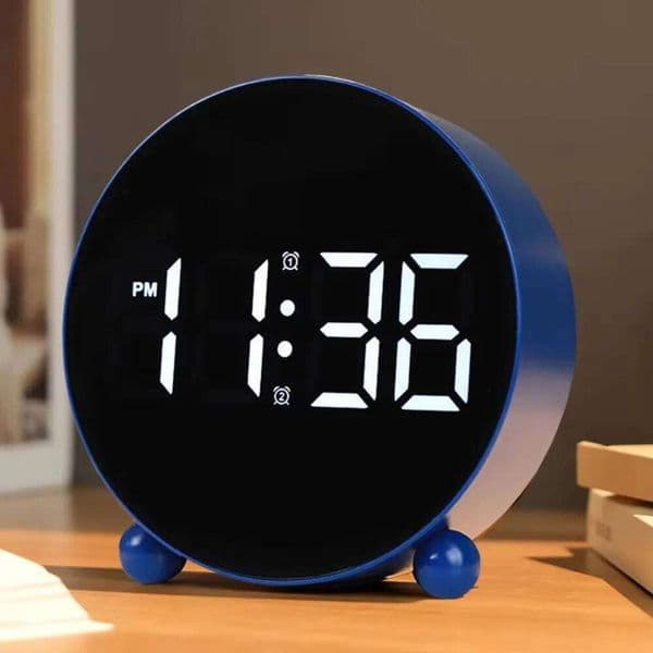Creative Big Digital LED Adjustable Brightness Mute Electronic Plastic Silent Smart Alarm Clock Travel 26L0418