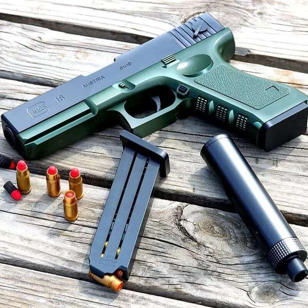 Shell Ejecting Glock Pistol Manual Loading Soft Bullet Toy Shootable Lower Feed Boys PUBG Gun Model 1911