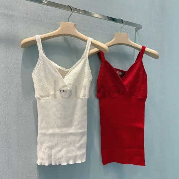 Designer Women's Knits & Tees High-End Early Spring Lace Sleeveless Versatile Slim-Fit Camisole for Commuting Trendy Clothing 67X7