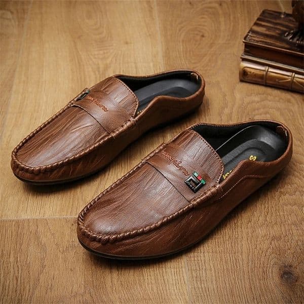 Italian Mens Slippers PU Leather Loafers Men Moccasins Casual Nonslip Man Shoes Summer Fashion Half Shoes For Men 251031BJ