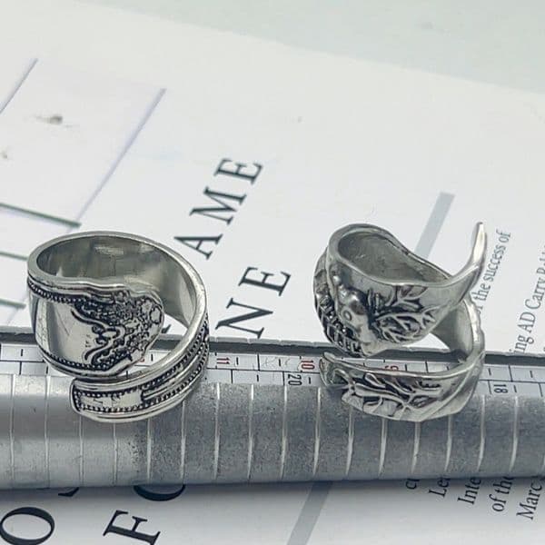 Ring Retro Eternal Bague Silver Color Punk Gothic Vintage Open Ring for Men Women Handmade Designer Jewelry Gothic Wedding Ring