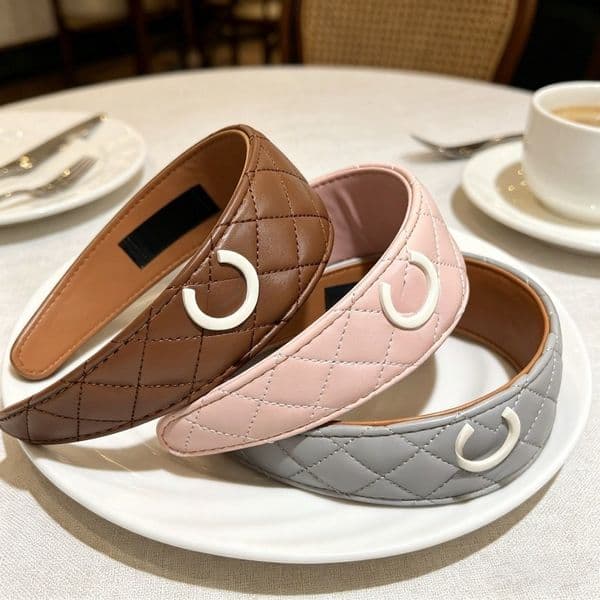Luxury Leather Quilted Headband Designer Letter Hairband for Women Girls Retro Fashion Wide HeadBand High Quality Hair Accessories
