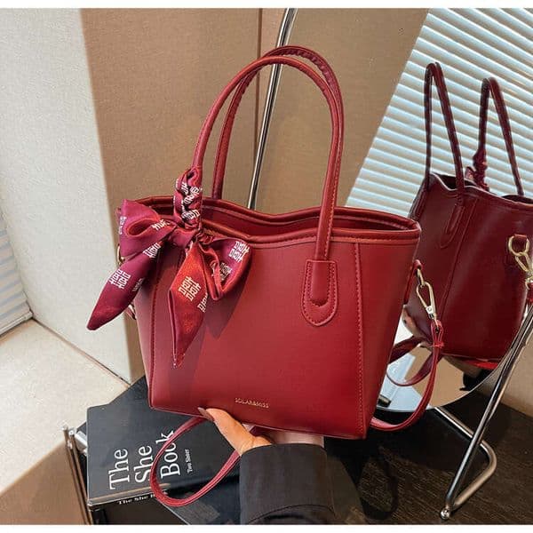 Festive and stylish silk scarf handbag 2025 new fashion versatile shoulder crossbody bridal wedding bag