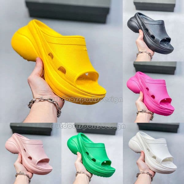 Paris beach shoes designer slippers fashion luxury sandals men and women letters beach shoes indoor and outdoor wear-resistant slippers platform casual shoes.