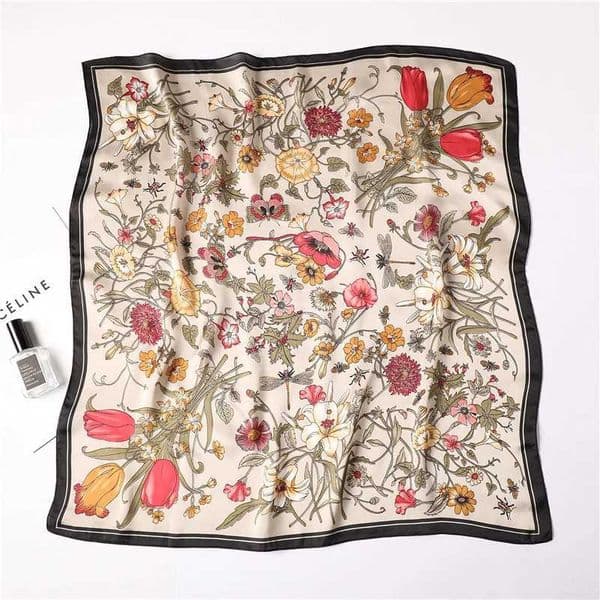 Luxury New Printed Scarves Womens Silk Scarf Spring and Summer Floral Decorations Small Neckties Hairbands Bags Wholesale L260420