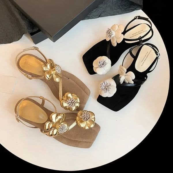 Summer New Style Small Fragrance Open Toe Square Head Camellia One-Strap Women Flat Sandals