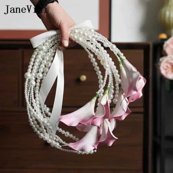 JaneVini Elegant Pink Calla Lily Pearls Wedding Bouquet for Bride Luxury Artificial Bridal Hand Flowers Ring Bouquet Accessoires T260420