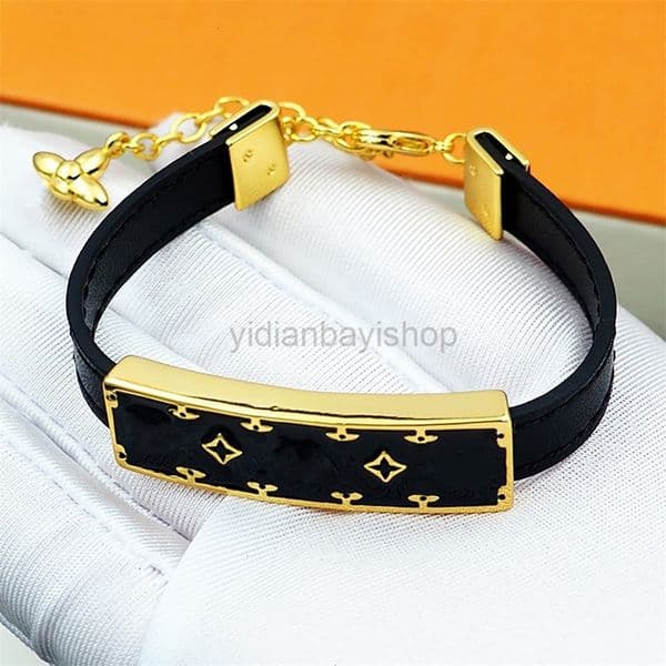designer bracelets lousi lvness Louise lvs bracelet Titanium Steel Jewelry V-shaped Long Square Black Oil Drop Four-leaf Flower Couple Printed Bracelet thumbnail 2
