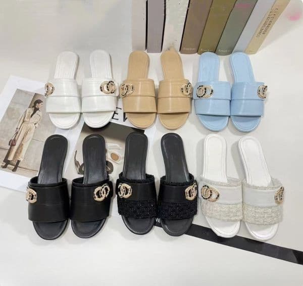 CC Camellia Designer Shoes Women Luxury Chain Decor Flat Slides, Classic Quilted Open Toe Slippers, Fashion Casual Summer Beach Sandals, Multiple Colors Plus Size 35-42