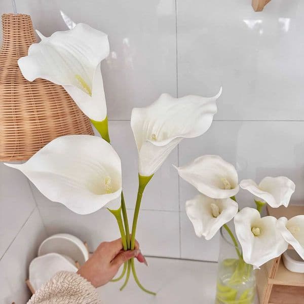 10Pcs Artificial EVA White Calla Lily Flowers Bridal Bouquet Wedding Decor Fake Calla Flowers Home Decoration Party Table Floral T260420