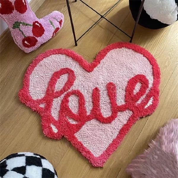 Cute Love Heart Tufted Rug Aesthetic Soft Fluffy Shaggy Carpet Non-Slip Water Absorbent Mat for Living Room Bedroom 260324BJ