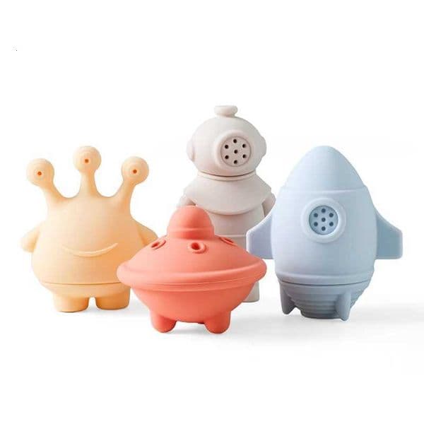 Baby Bath Toys Animal Silicone Cartoon Astronauts Play With Water Toys No BPA Swim Bathroom Baby Silicone Sprinkler Bathtub Toy C260420