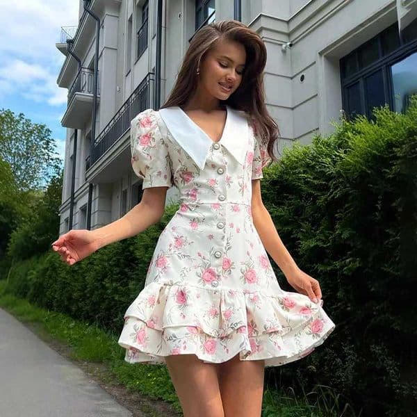 Summer Print Puff Sves Ruffled Dress Womens V-Neck High Waist Pearl Buttons Mini Dress Female Casual Vacation Fashion Dress L260420