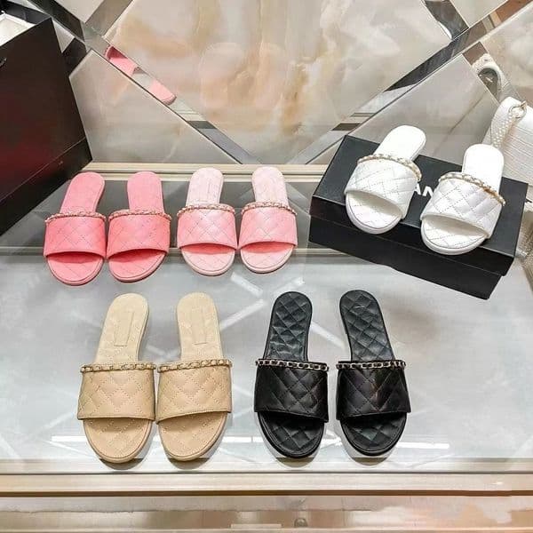 CC Camellia Designer Shoes Women Quilted Flat Slide Sandals, Luxury Chain Decor Open Toe Slippers, Fashion Casual Leather Summer Beach Slides, Girlfriend Gift 35-42