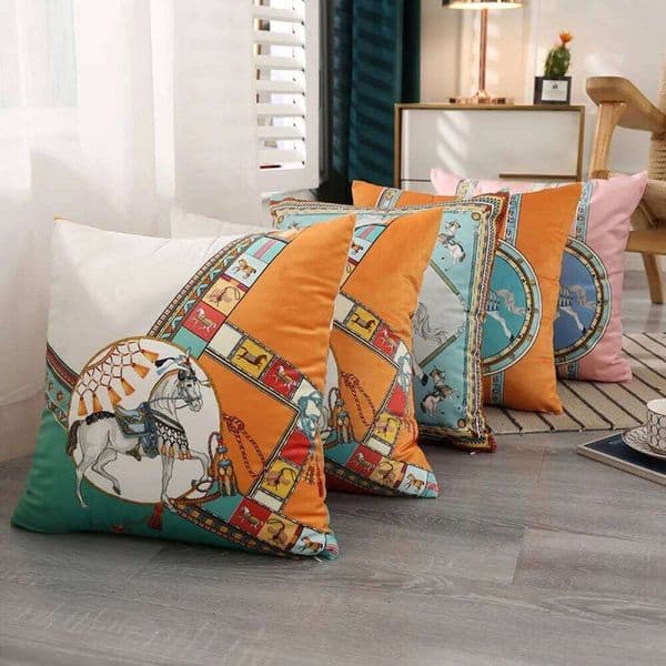 Luxury Style Cushion Cover White Horse Printed Pillowcase 45x45cm Dutch Velvet Pillow Case For Bed Sofa Office Chair Car Pillows 26L0421