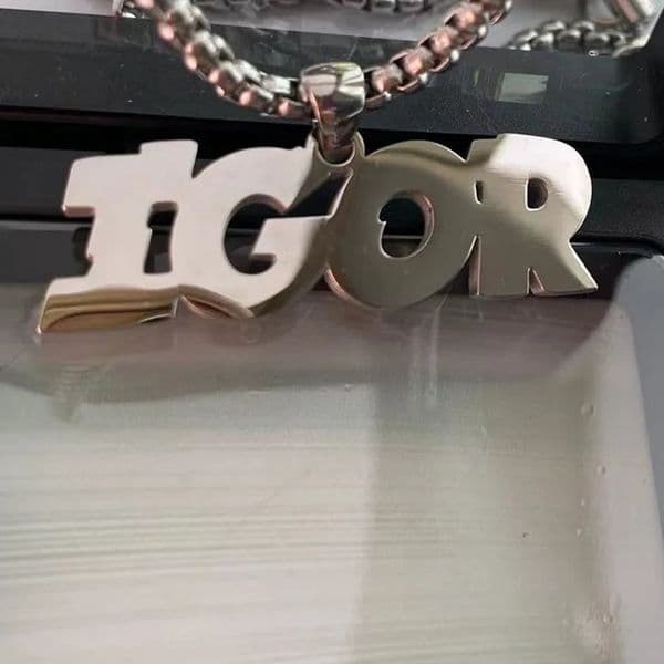 Steel Lettered Pendant Necklace Hip Hop Niche Necklace Sweater Chain Hoodie Accessories Glamour Jewelry for Men Women 260421