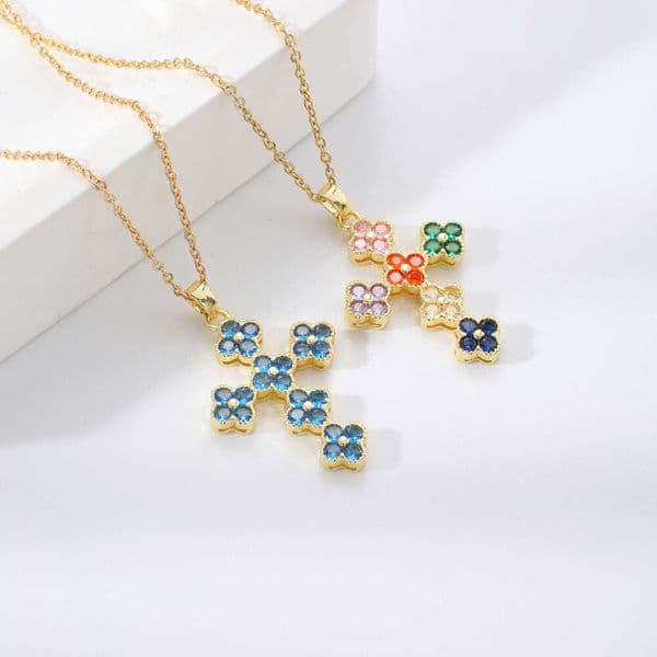 Kashi's New Cross-Border Creative And Personalized Dopamine Four-Leaf Clover Cross Exquisite Necklace Wholesale Birthday Gift For Girls