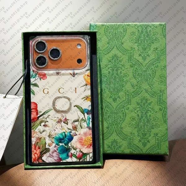 Luxury Crystal Glitter Triangle Women Phone Cases Bling Rhinestone Diamond Shell for iPhone 17 16 15 14 plus 13 12 11 pro Max Fashion Women Case Cover Back